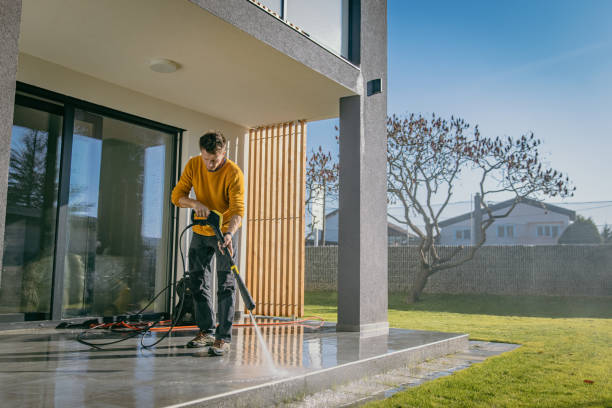 Best Animal Enclosure Cleaning  in New Port Richey East, FL